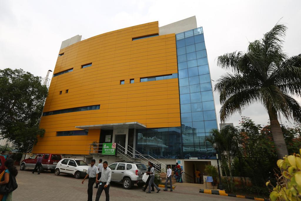 Apollo Sindoori Hotels Limited Bangalore Exterior foto